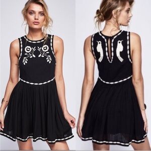 🕊️Free People Embroidered Folk Dress🕊️